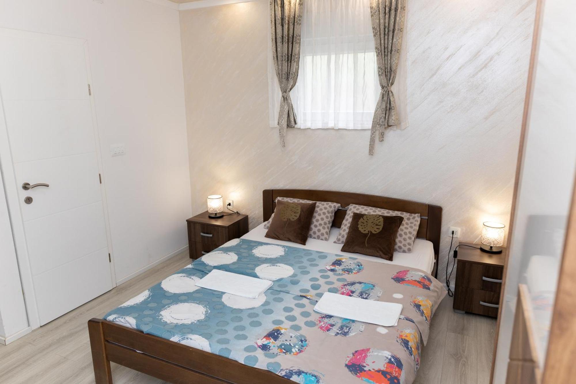 Apartmani Hm Требинье Экстерьер фото